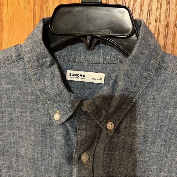Sonoma Chambray Button Down Shirt Men’s Large Blue Casual Long Sleeve Classic - Picture 3 of 9